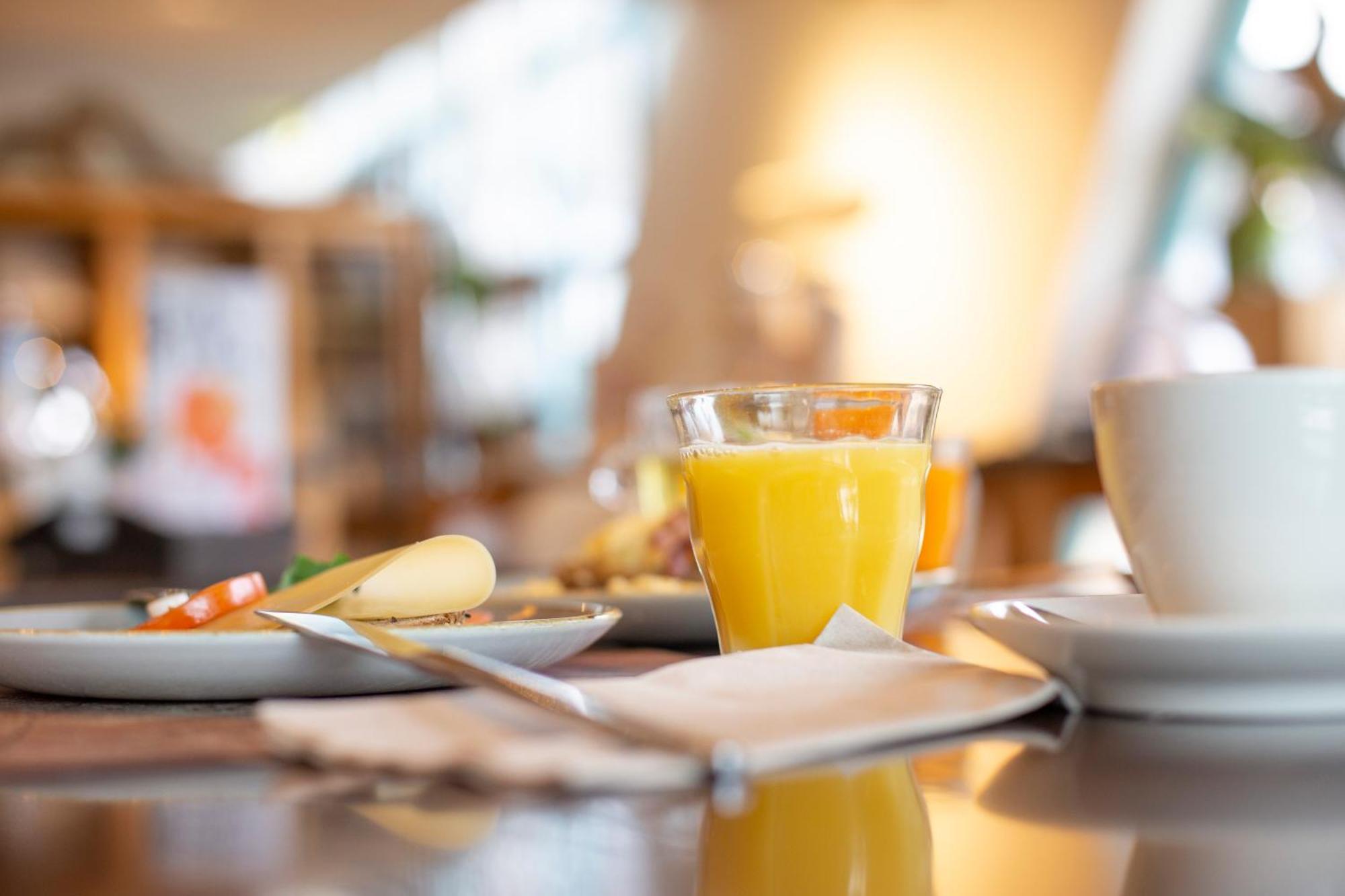 Best Western Hotel Nobis Eindhoven-Venlo A67 أستين المظهر الخارجي الصورة